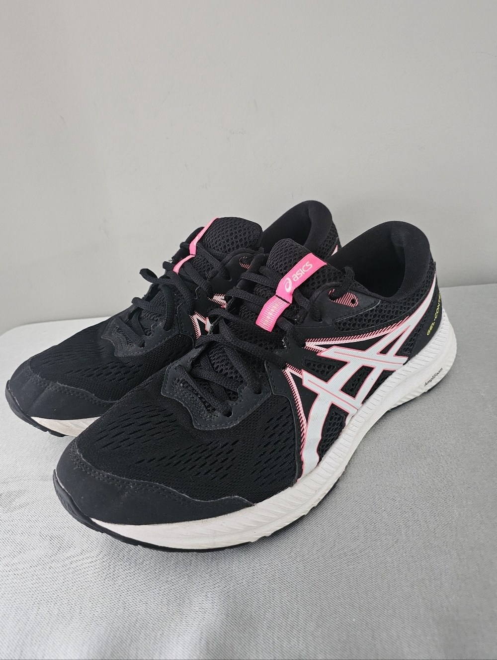 ASICS Gel Contend 7 Womens Black & Pink Athletic Runninf Shoes, Sneakers